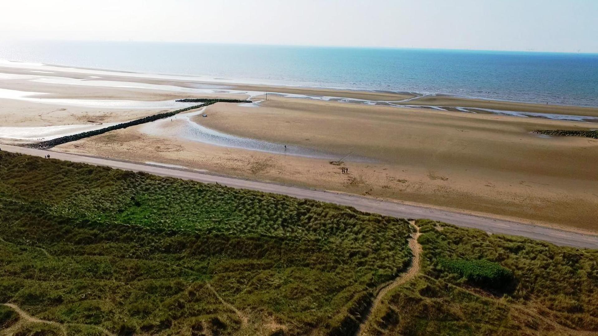 Ffrith Beach Glamping With Hot Tub Hotell Prestatyn Eksteriør bilde