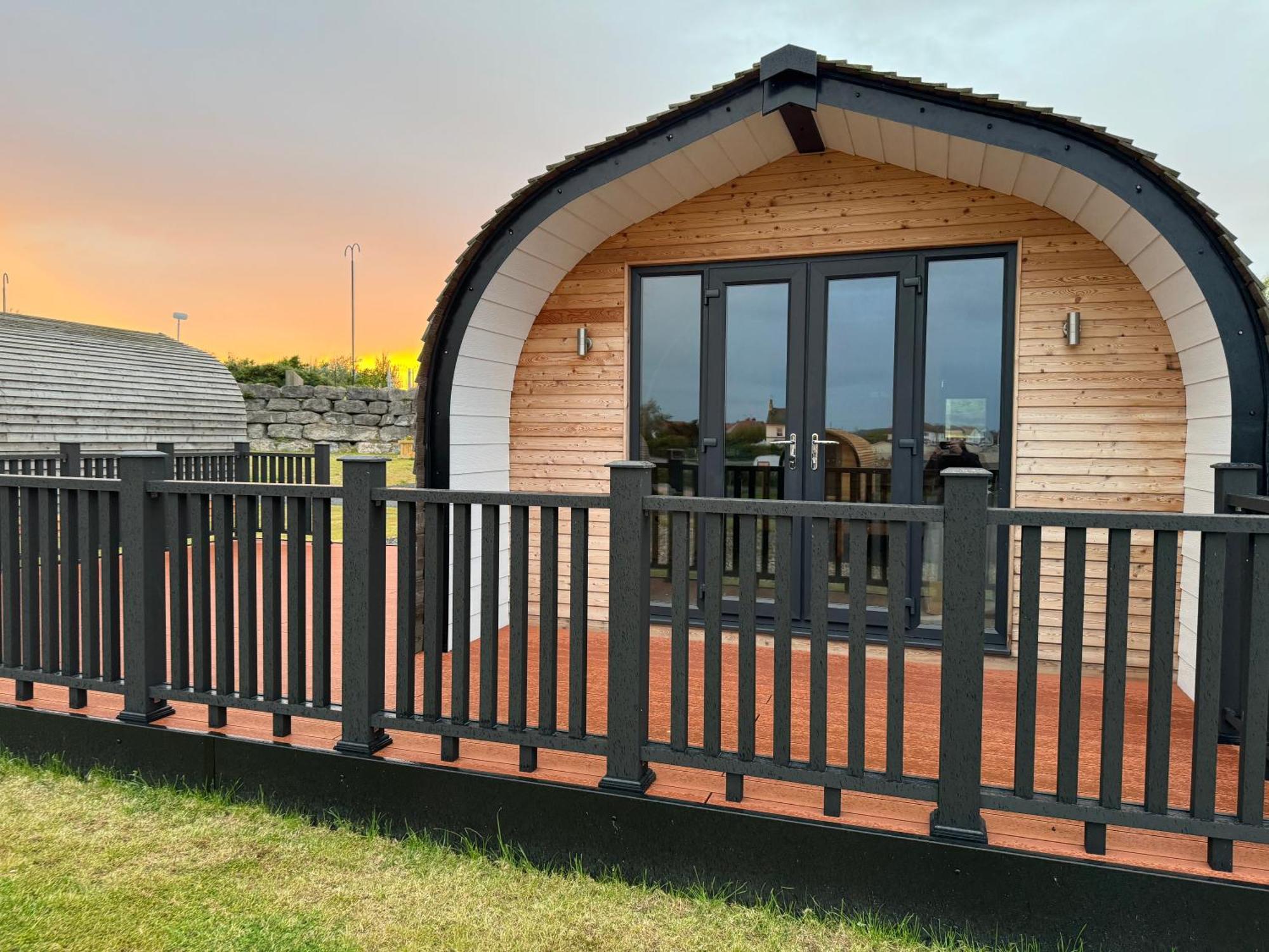 Ffrith Beach Glamping With Hot Tub Hotell Prestatyn Eksteriør bilde