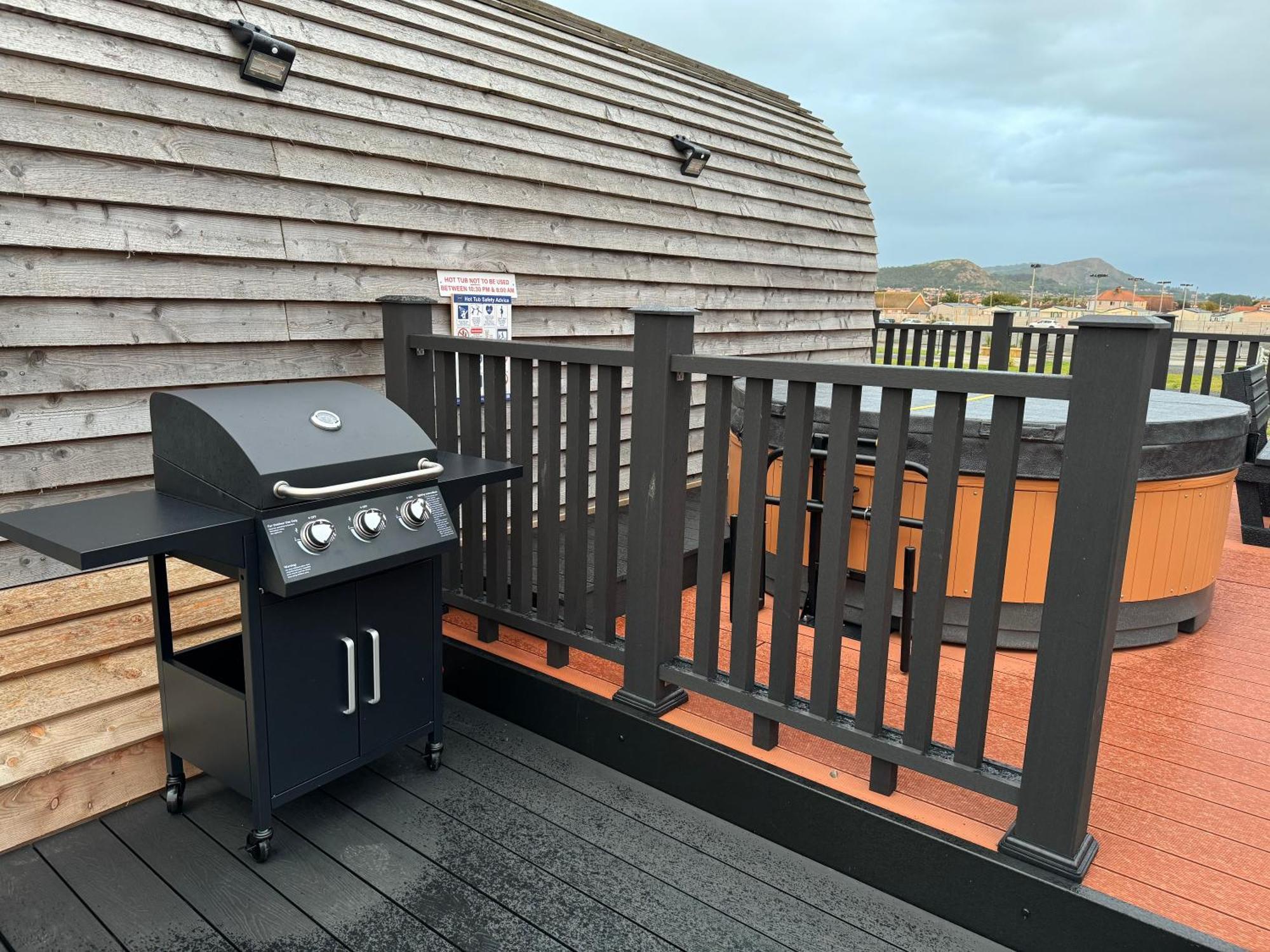 Ffrith Beach Glamping With Hot Tub Hotell Prestatyn Eksteriør bilde